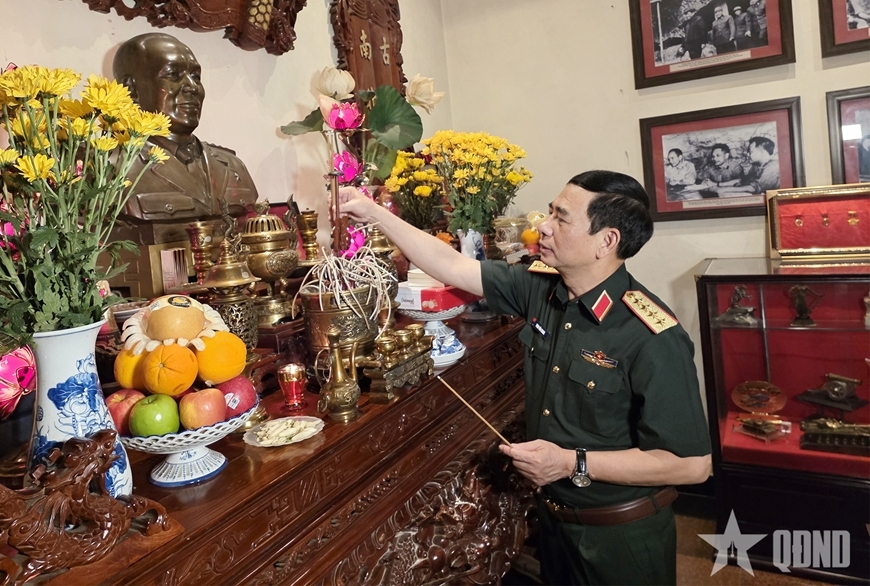 Đại tướng Phan Văn Giang tri ân các đồng chí nguyên lãnh đạo Đảng, Nhà nước, Quân đội - 1