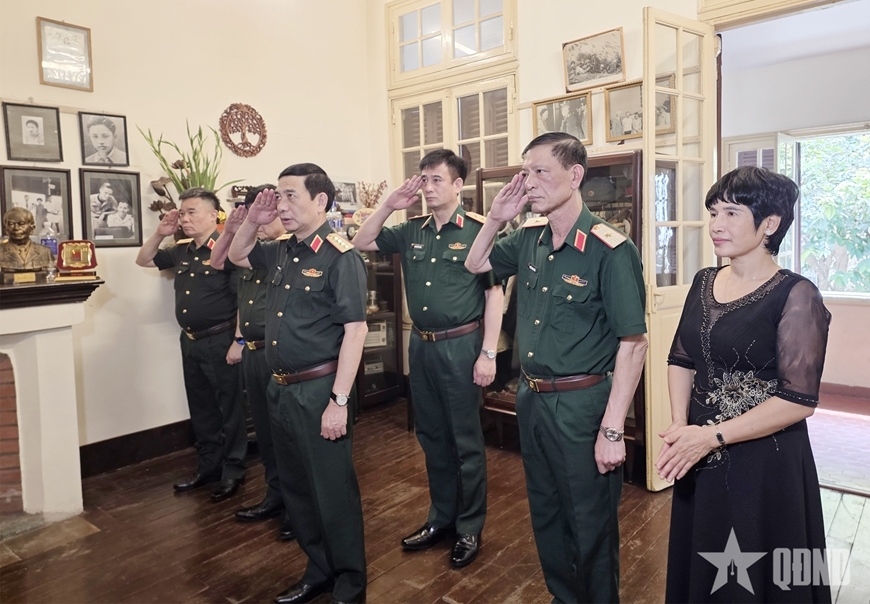 Đại tướng Phan Văn Giang tri ân các đồng chí nguyên lãnh đạo Đảng, Nhà nước, Quân đội.