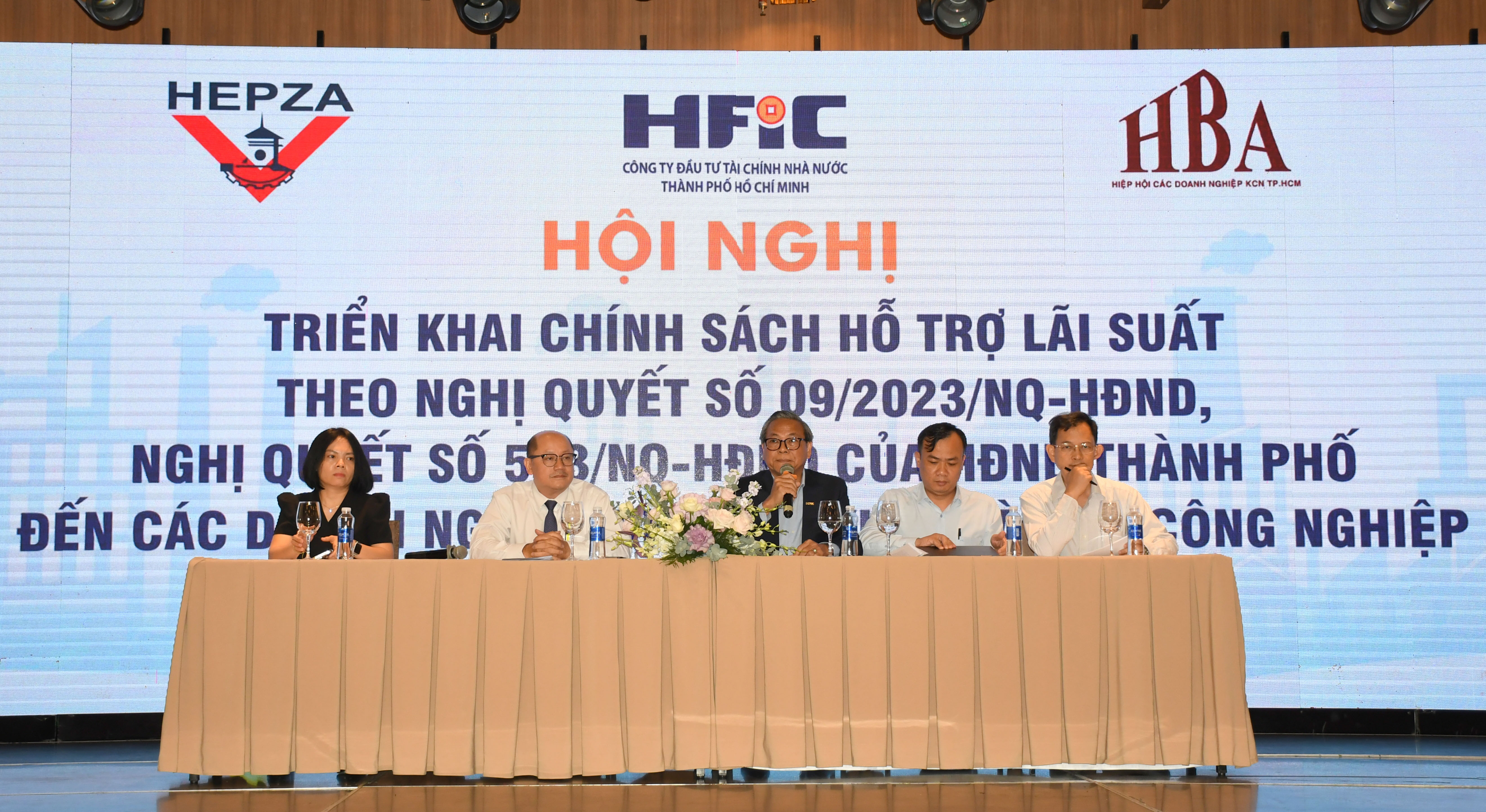 TP. Hồ Chí Minh: 4 ngành công nghiệp trọng điểm được vay 200 tỷ đồng, hỗ trợ 100% lãi suất