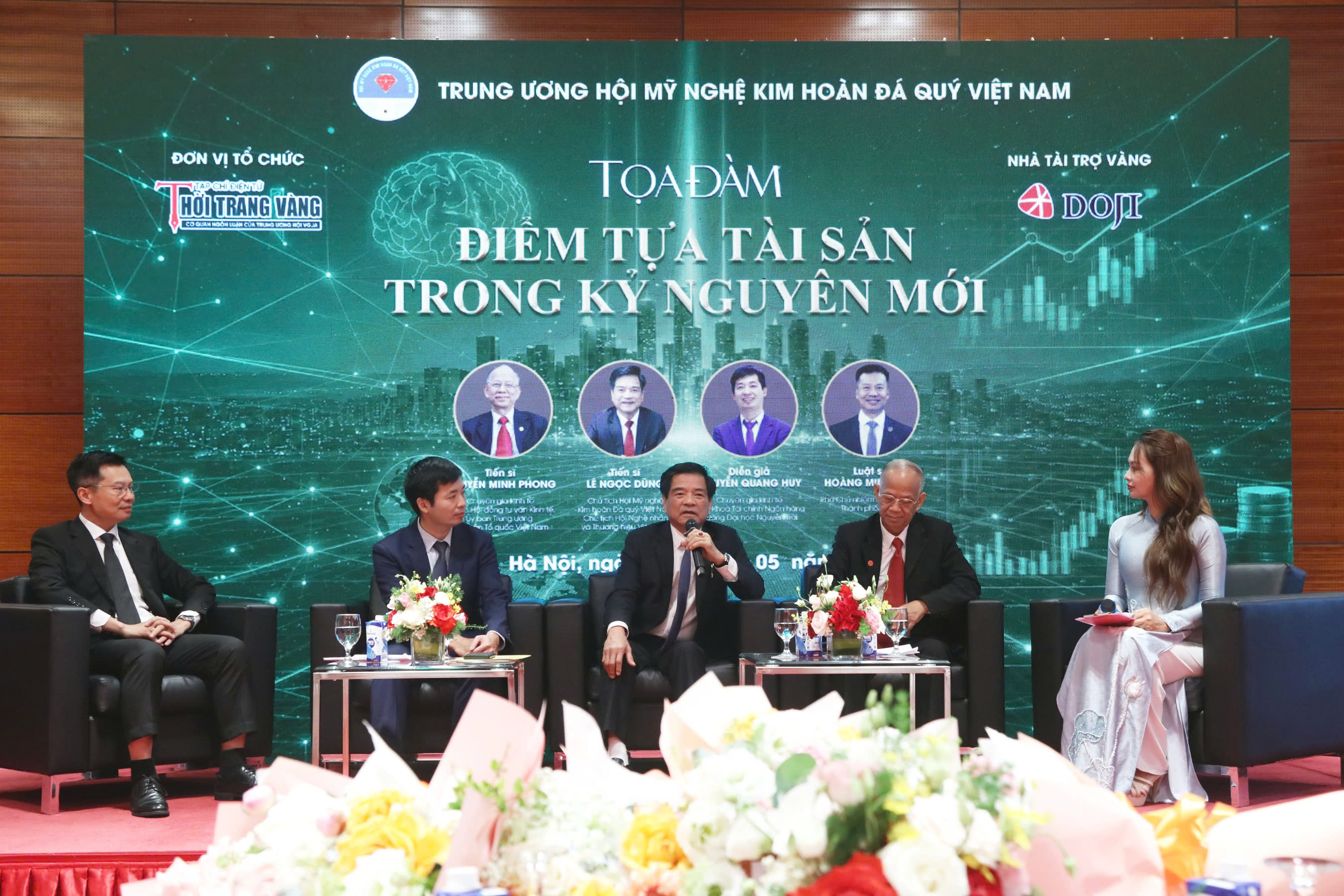 Minh bạch dữ liệu, khơi thông điểm nghẽn thị trường tài sản