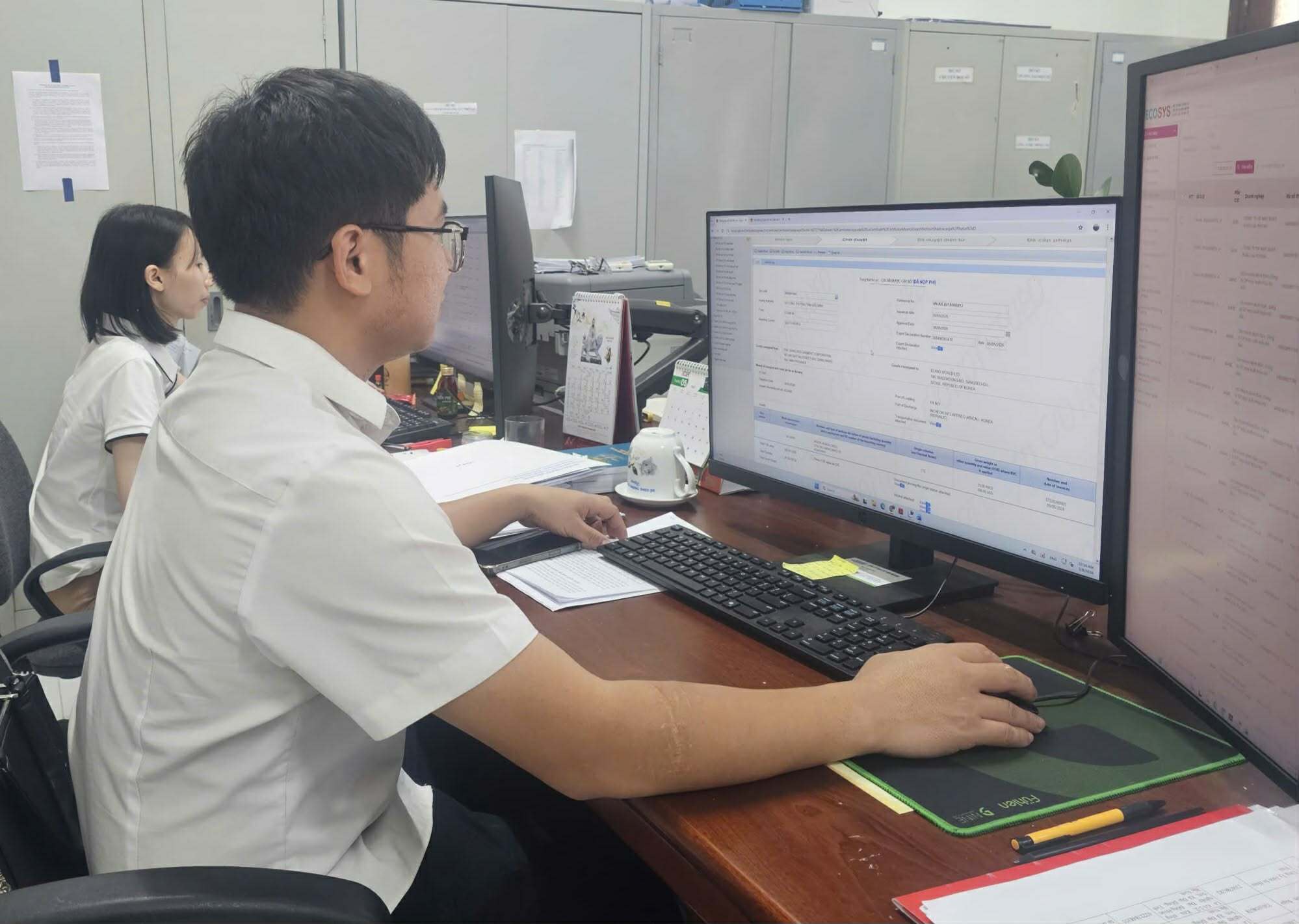 Bộ phận tiếp nhận thủ tục cấp C/O điện tử của Sở Công Thương Bắc Ninh .