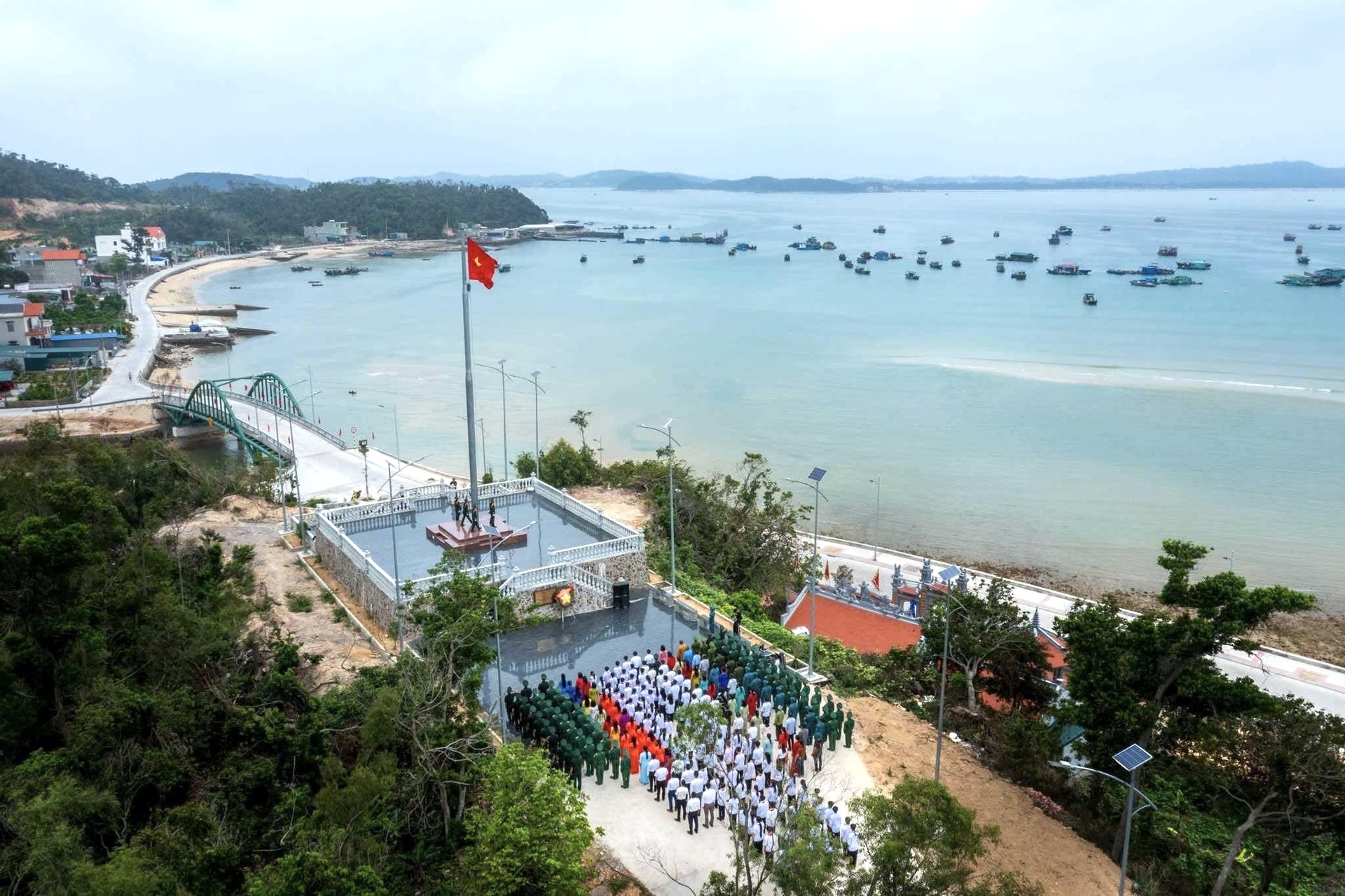 Kỷ niệm 65 năm Ngày Bác Hồ ra thăm đặc khu Cô Tô: Hành trình đổi thay nơi đầu sóng