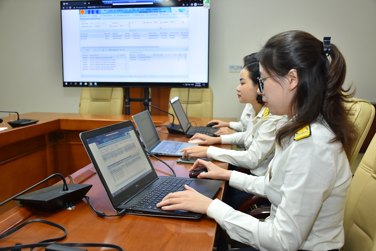 Hướng dẫn kê khai, nộp thuế mới với hộ kinh doanh dưới 1 tỷ đồng