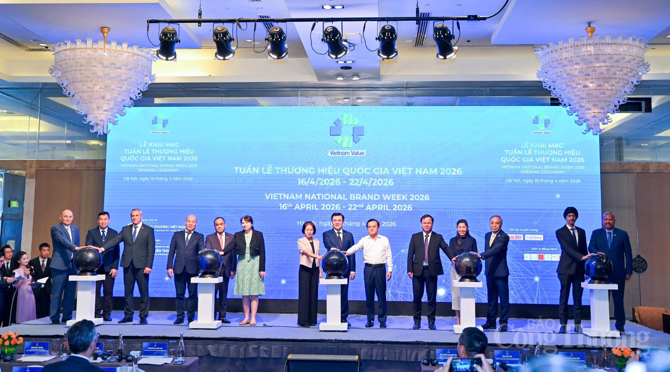 Bảo vệ thương hiệu số: 'Lá chắn' cho mục tiêu tăng trưởng hai con số