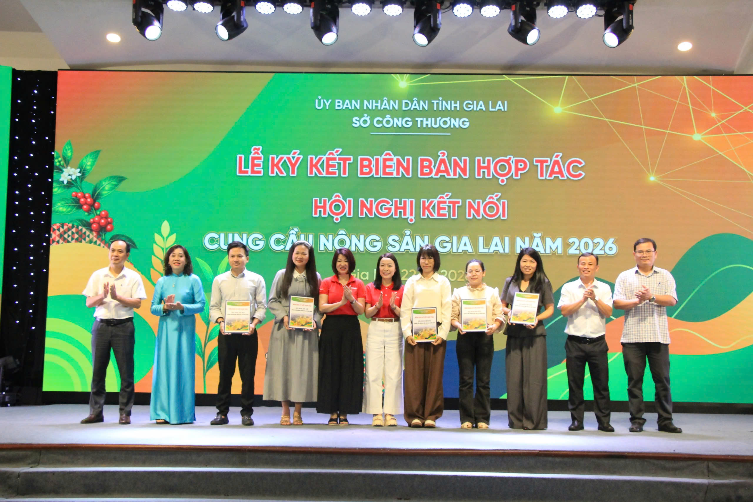 Gia Lai kết nối tiêu thụ hàng hóa với hệ thống siêu thị GO!