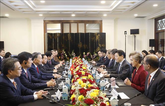 Tiếp thêm xung lực cho quan hệ Đối tác chiến lược toàn diện Việt Nam - Singapore