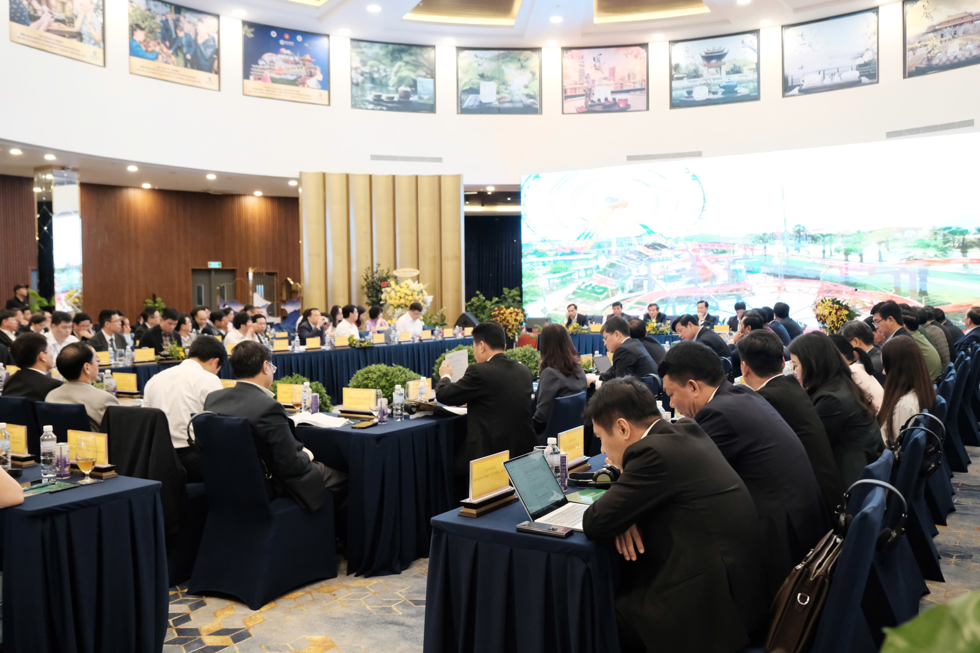 Lâm Đồng định hình cực tăng trưởng mới từ công nghiệp bô xít - alumin và năng lượng xanh