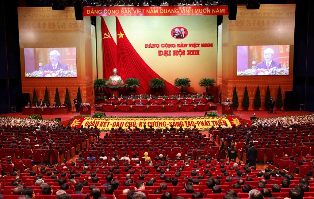 Văn kiện Đại hội XIII của Đảng (1/2021), lần đầu tiên đưa khái niệm kinh tế tuần hoàn, kinh tế xanh, thân thiện môi trường vào văn kiện chính thức.