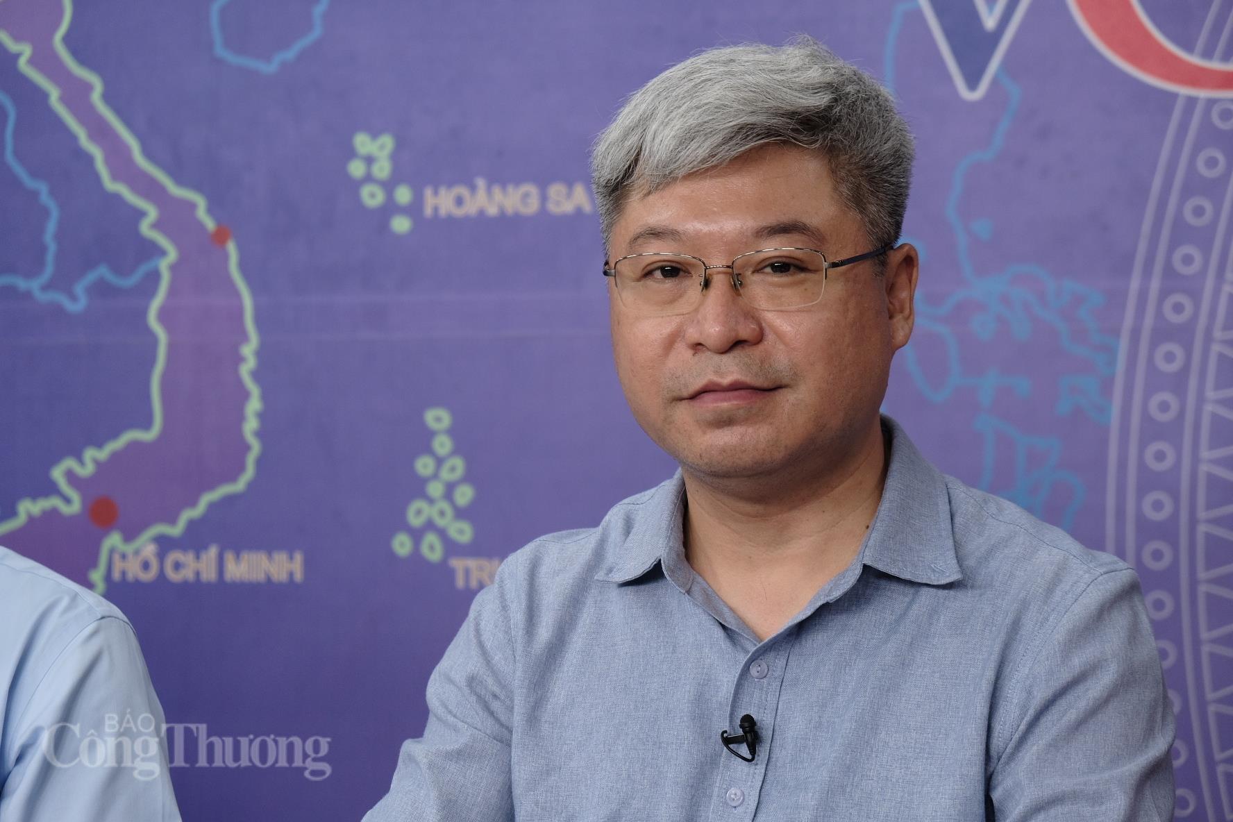 PGS.TS Phạm Hữu Tuyến, Giám đốc Trung tâm Nghiên cứu các nguồn động lực và Phương tiện tự hành, Đại học Bách khoa Hà Nội. Ảnh: Lê An