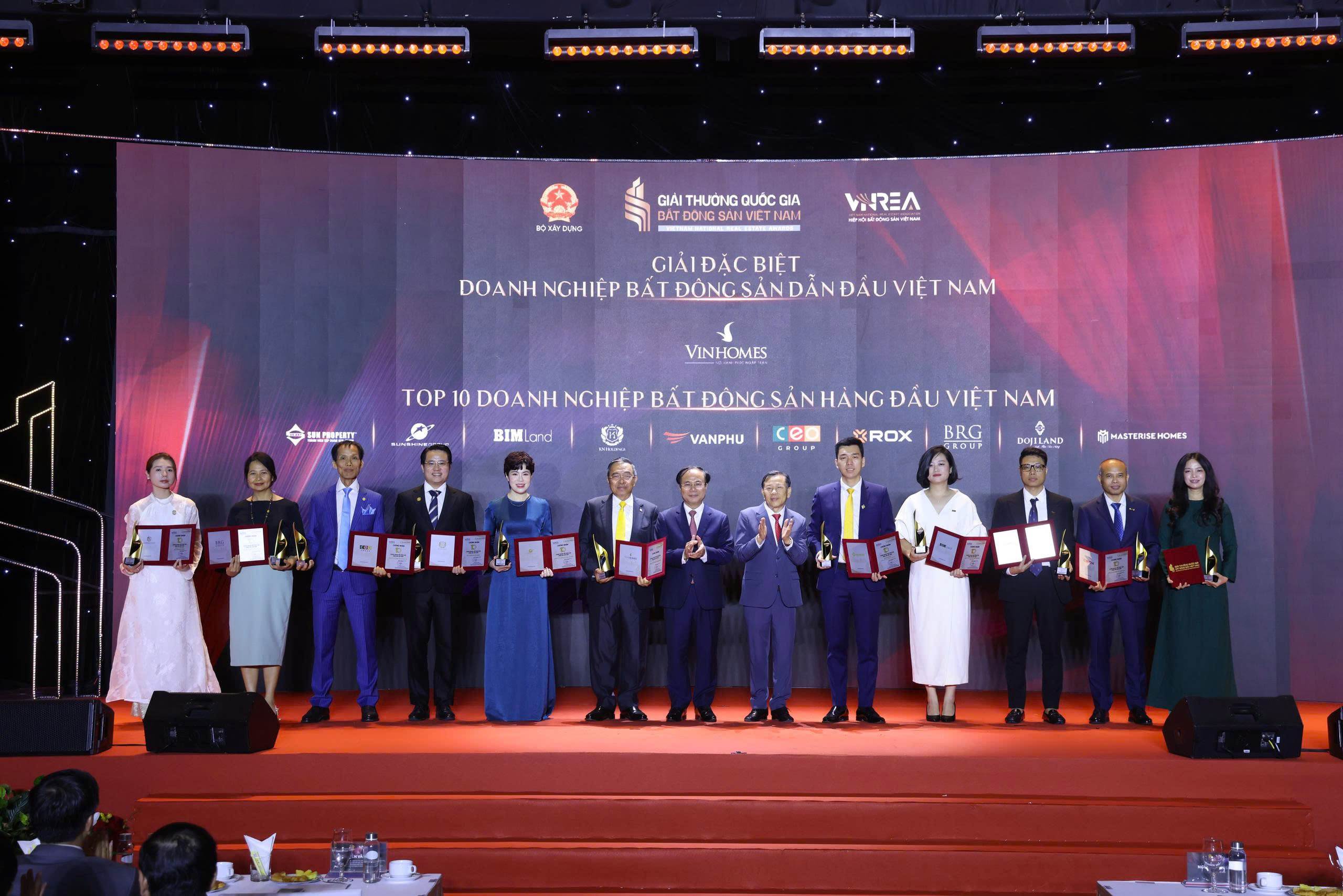 Vinh danh các doanh nghiệp đạt Giải thưởng Quốc gia Bất động sản Việt Nam lần thứ II
