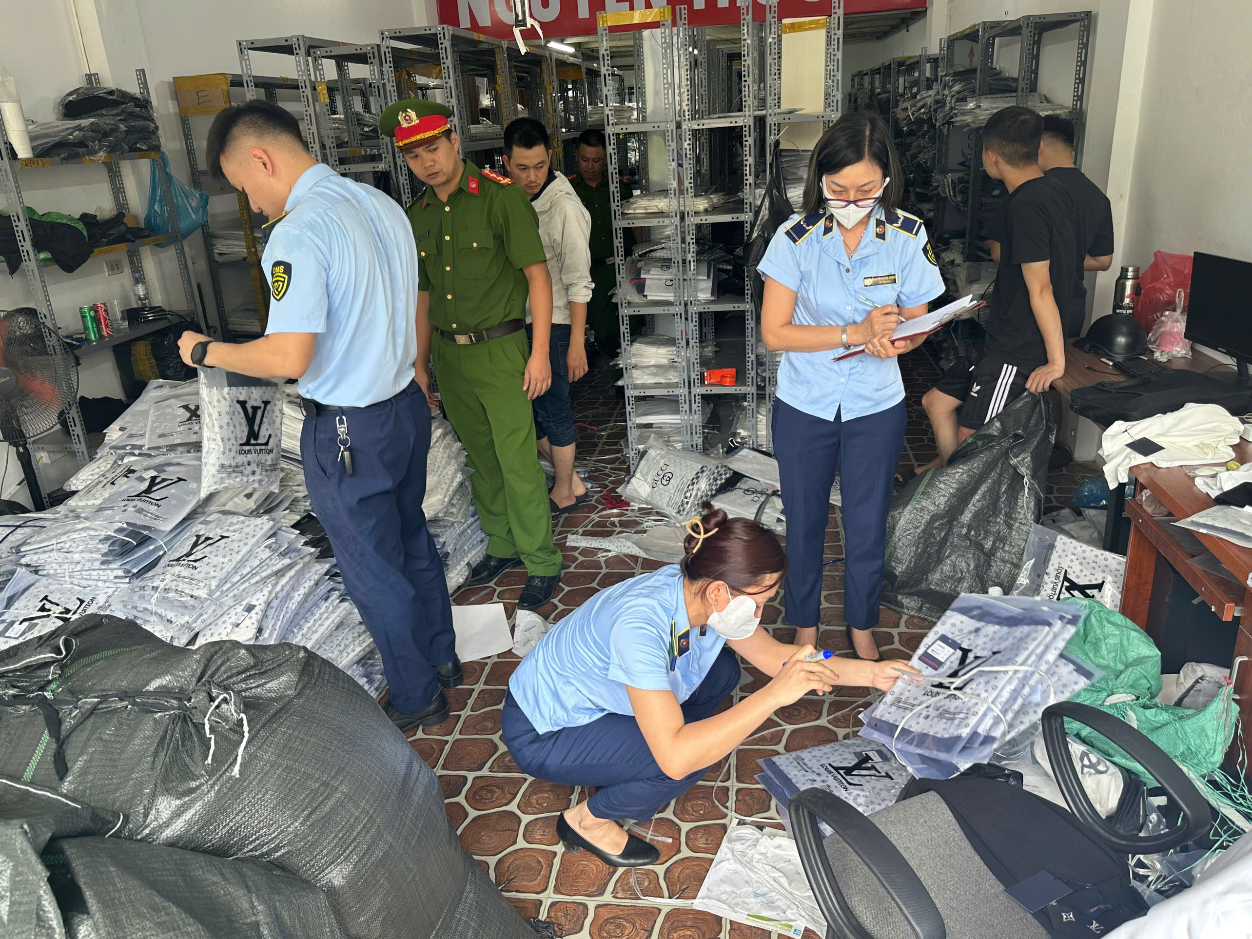 Hà Nội quyết liệt chống hàng giả, xâm phạm sở hữu trí tuệ
