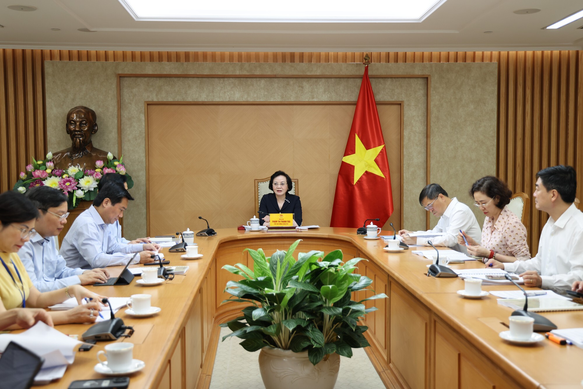 Đẩy nhanh tiến độ hoàn thiện Đề án thành lập thành phố Quảng Ninh