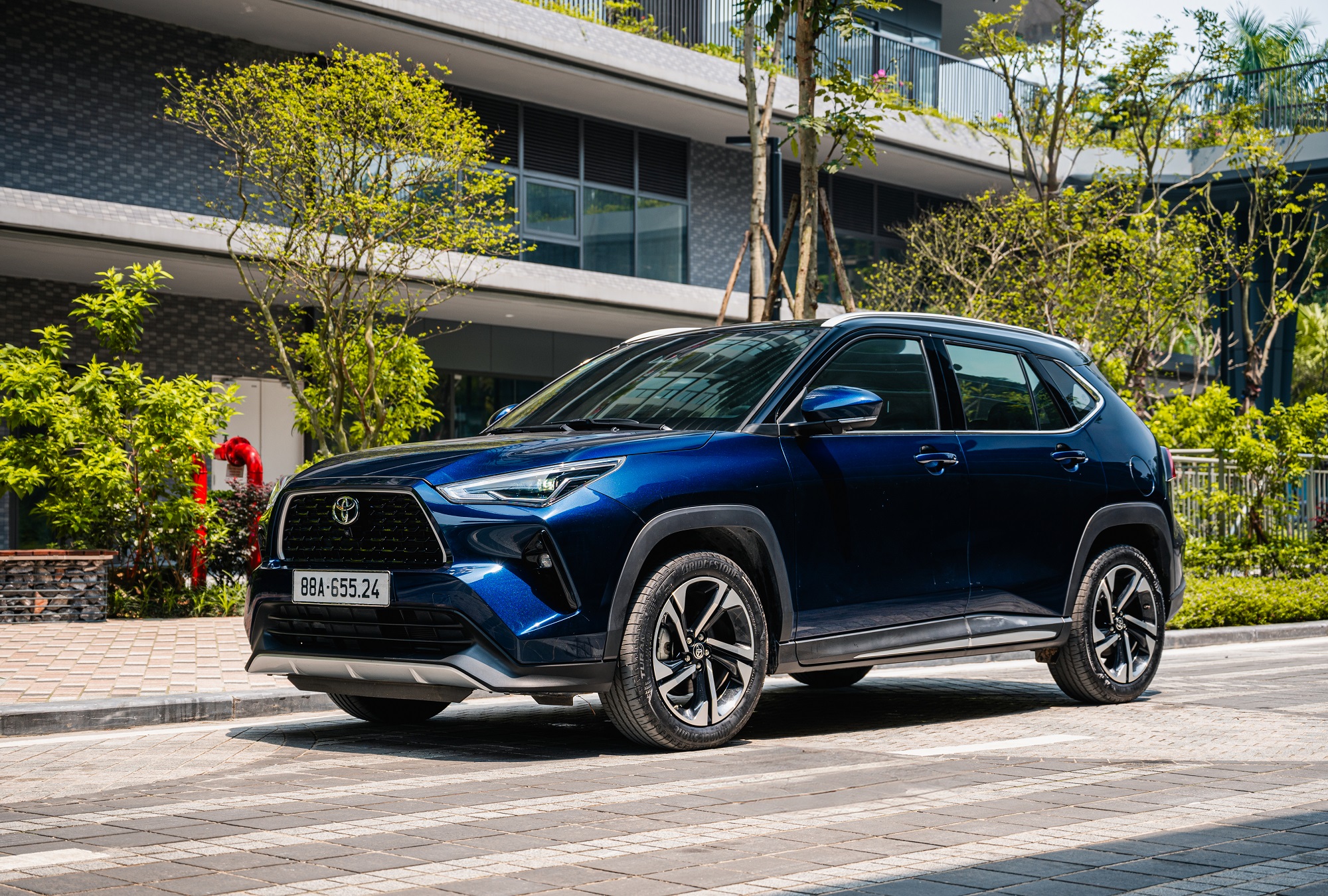 Thị trường ô tô Việt Nam tăng tốc, xe hybrid bứt phá mạnh