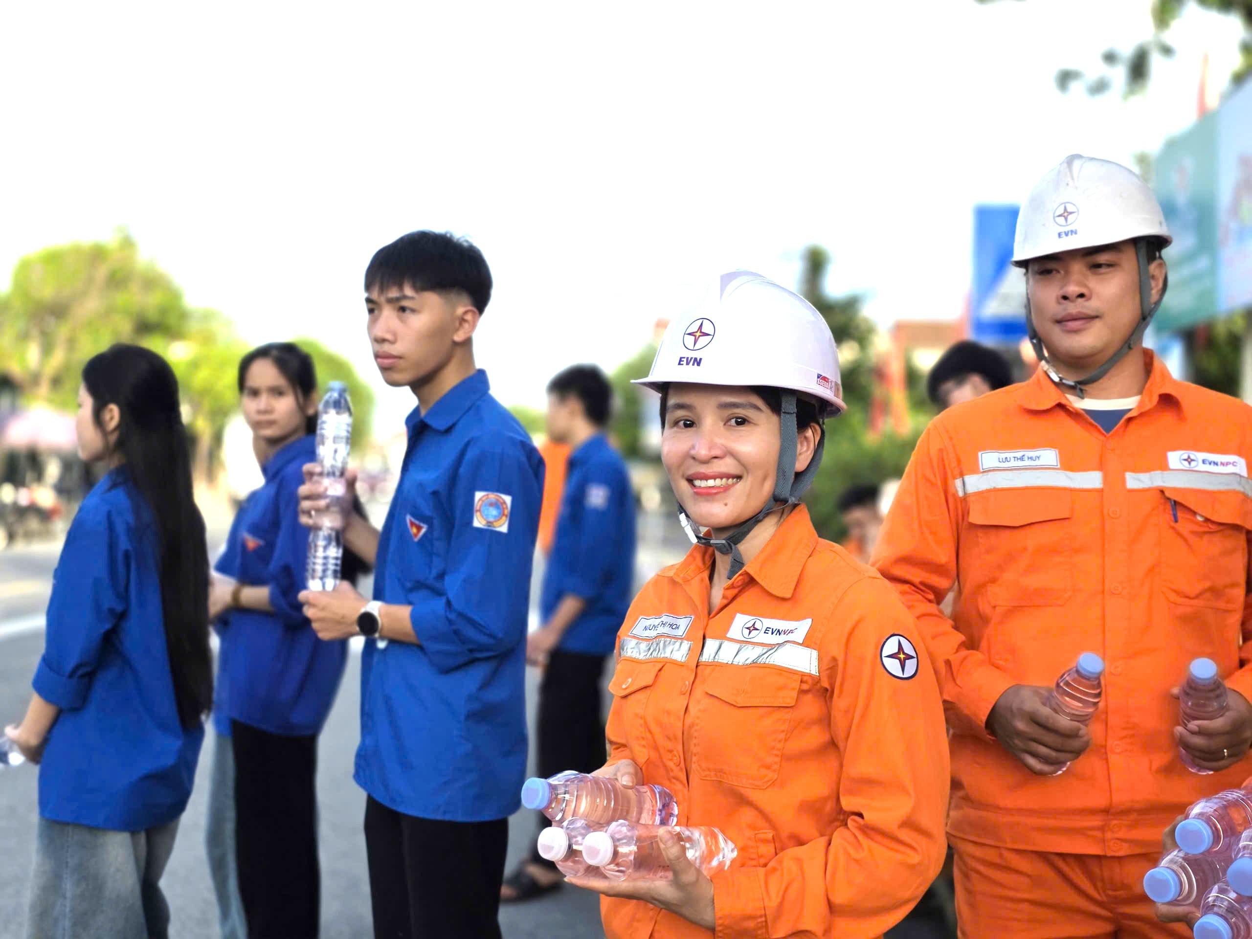Ấn tượng hình ảnh thợ điện Hà Tĩnh trong Kỳ thi tốt nghiệp THPT 2026