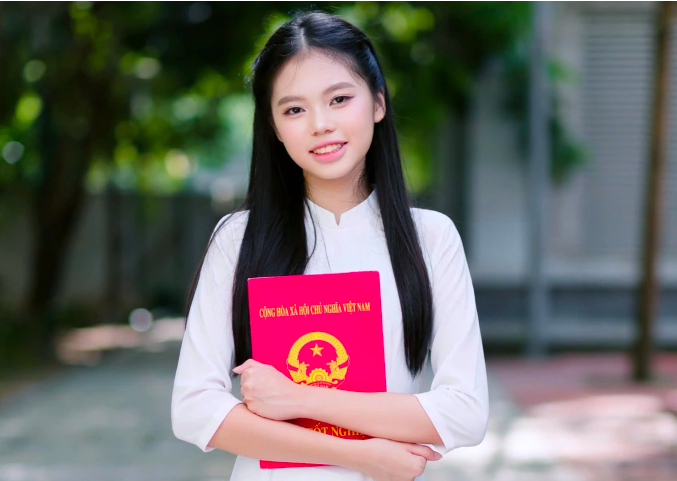 Nữ sinh trường tư đạt 29,75 điểm trở thành thủ khoa lớp 10 Hà Nội 