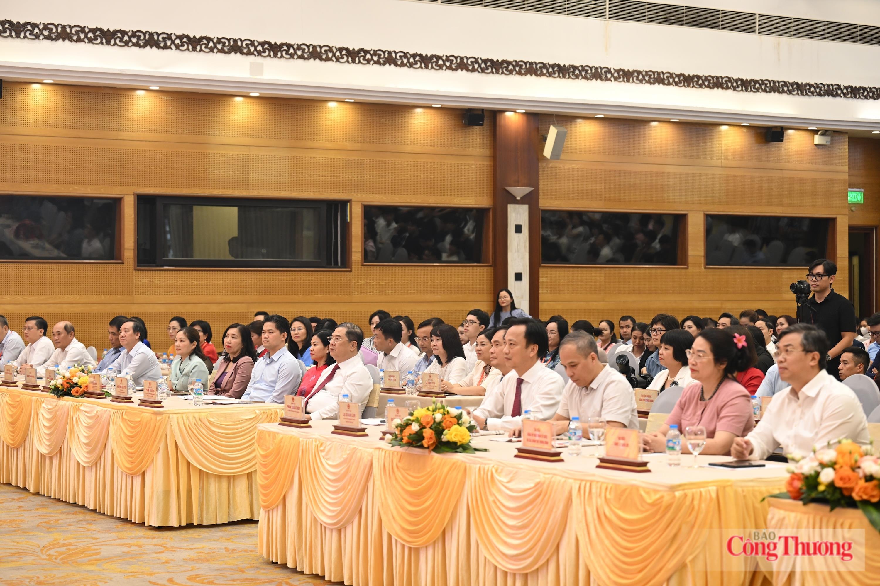 Các đại biểu tham dự tại Lễ tổng kết, trao giải. Ảnh: Nguyên Khánh