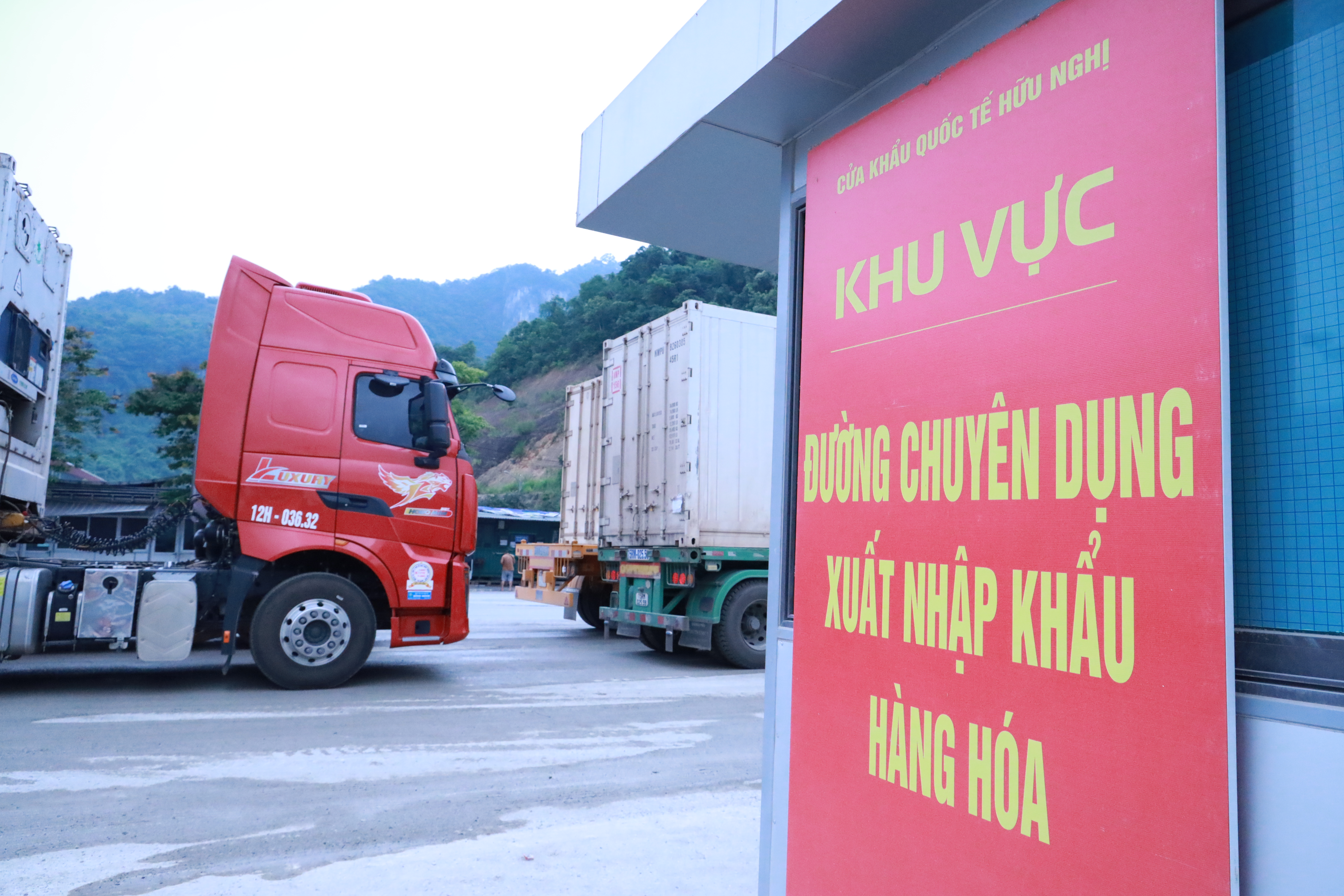 Hơn 4 nghìn tấn nông sản xuất khẩu qua các cửa khẩu Lạng Sơn ngày 29/6