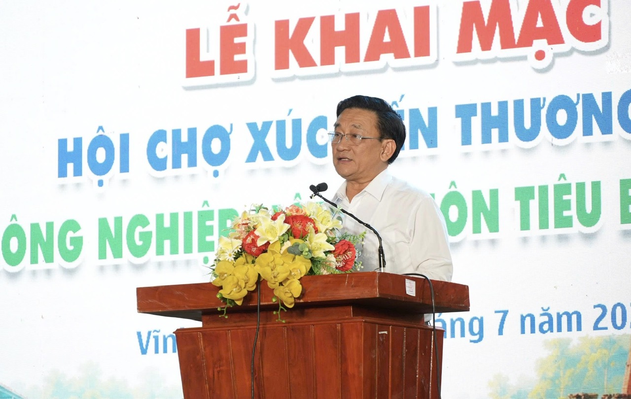  Vĩnh Long: Khai mạc Hội chợ xúc tiến thương mại quy mô 400 gian hàng