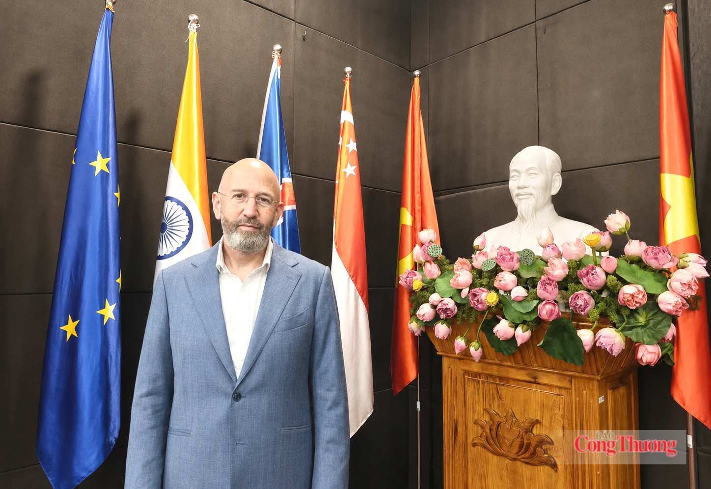 PGS.TS Jonathan D. London, Đại học Leiden, cố vấn cao cấp của Chương trình Phát triển Liên hợp quốc tại Việt Nam.