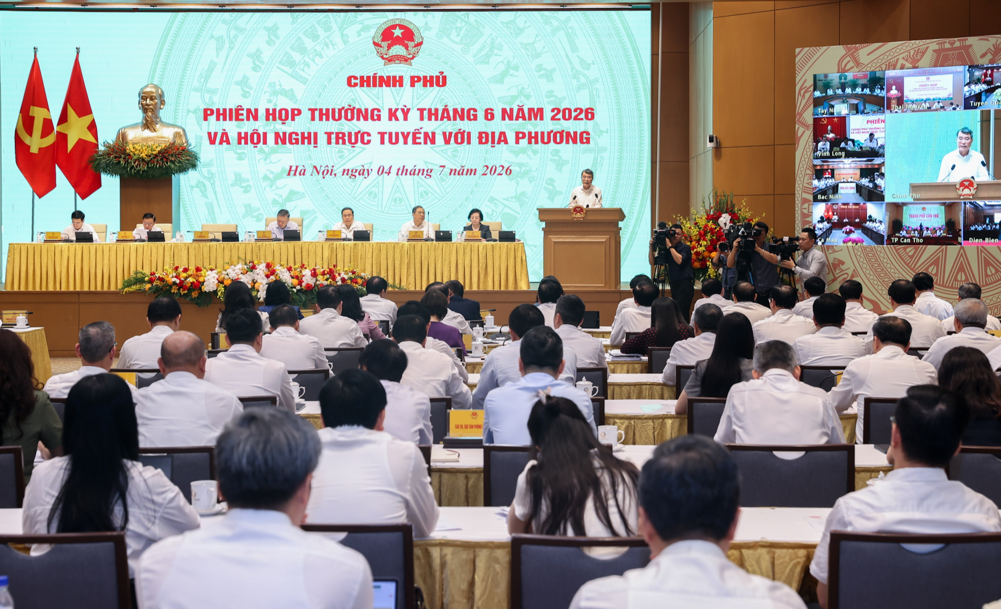 Tháo gỡ điểm nghẽn, đẩy nhanh giải ngân, tạo động lực tăng trưởng 6 tháng cuối năm