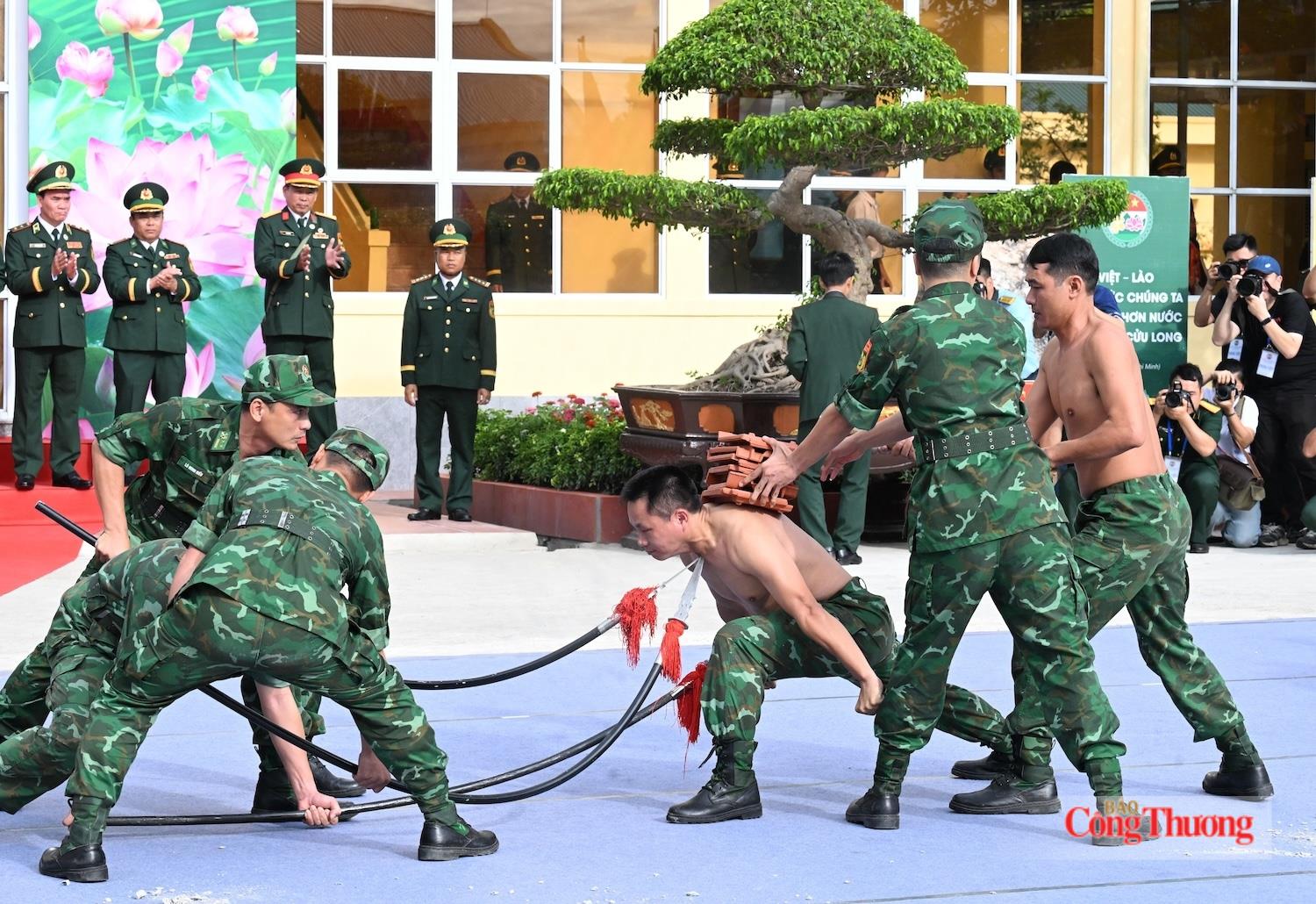 Chung sức vun đắp tình hữu nghị đặc biệt Việt Nam - Lào - 17