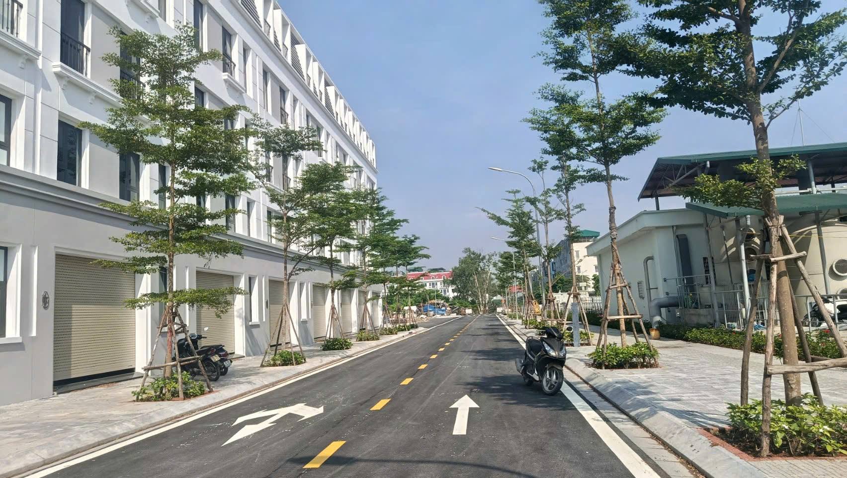 Biệt thự, liền kề Hà Nội giảm giá, khách mua thận trọng
