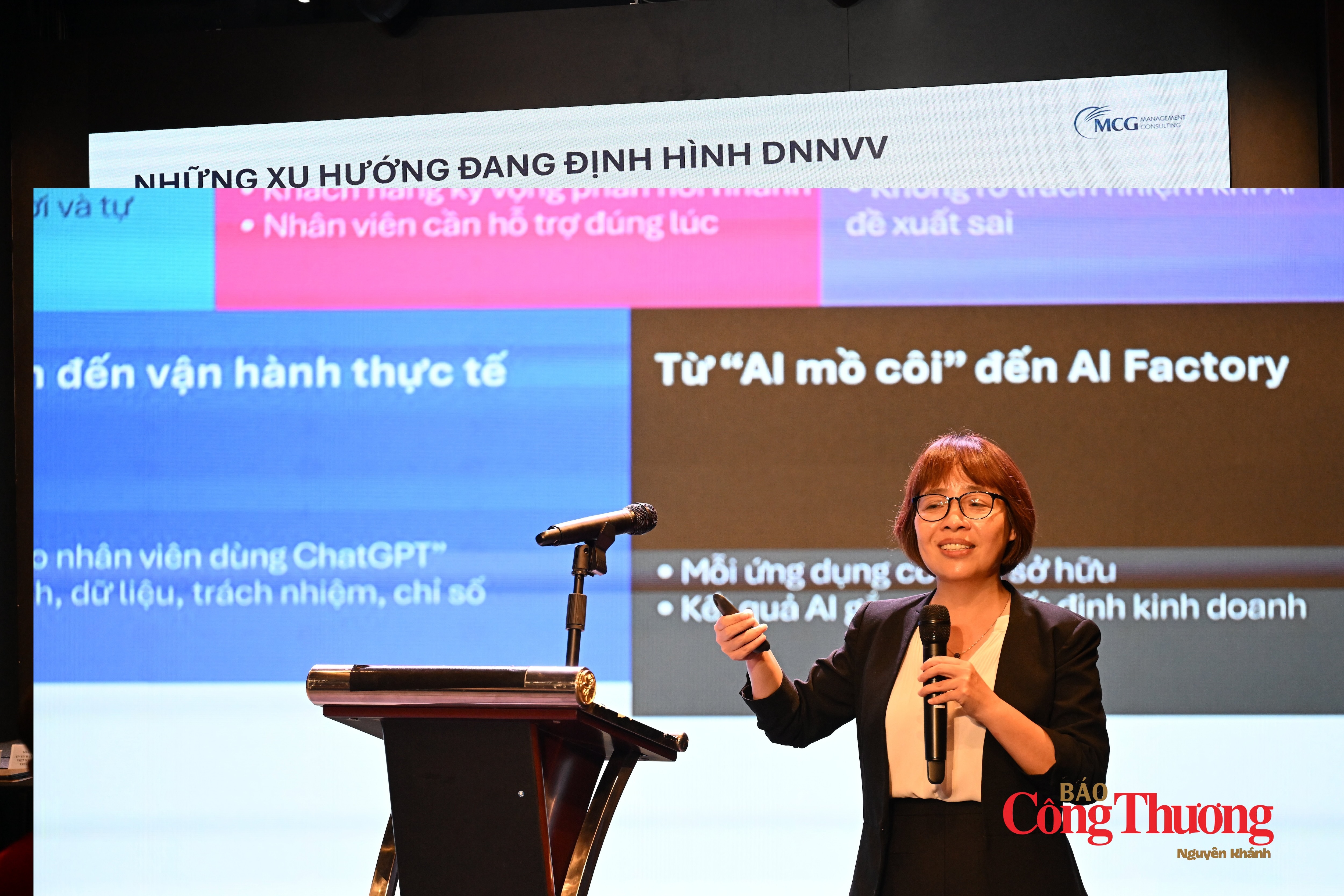 Bà Ngô Minh Anh, Giám đốc MCG, trình bày nội dung “AI và tương lai tổ chức công việc trong doanh nghiệp nhỏ và vừa”.