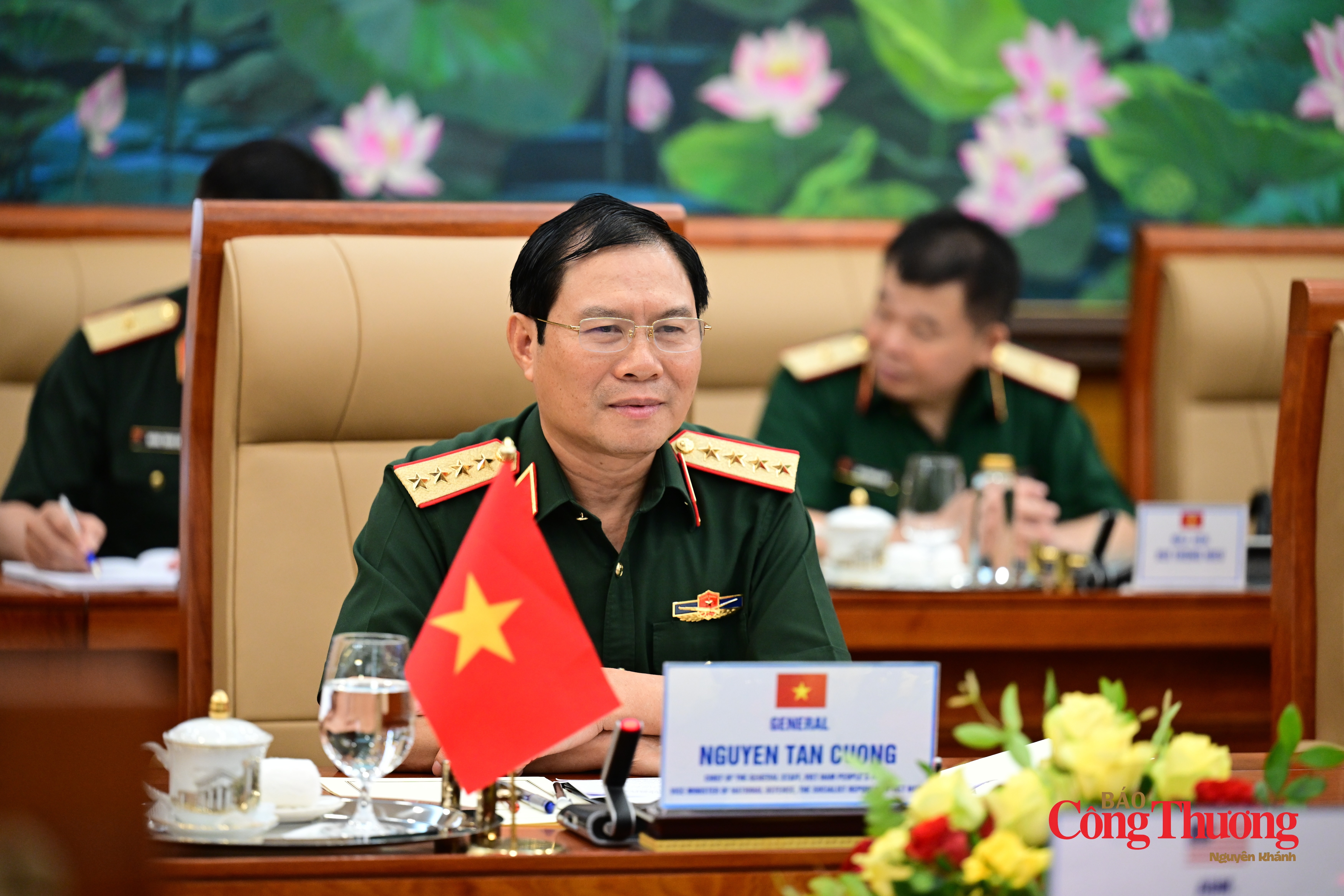 Đại tướng Nguyễn Tân Cương, Ủy viên Trung ương Đảng, Ủy viên Thường vụ Quân ủy Trung ương, Tổng Tham mưu trưởng Quân đội nhân dân Việt Nam, Thứ trưởng Bộ Quốc phòng.
