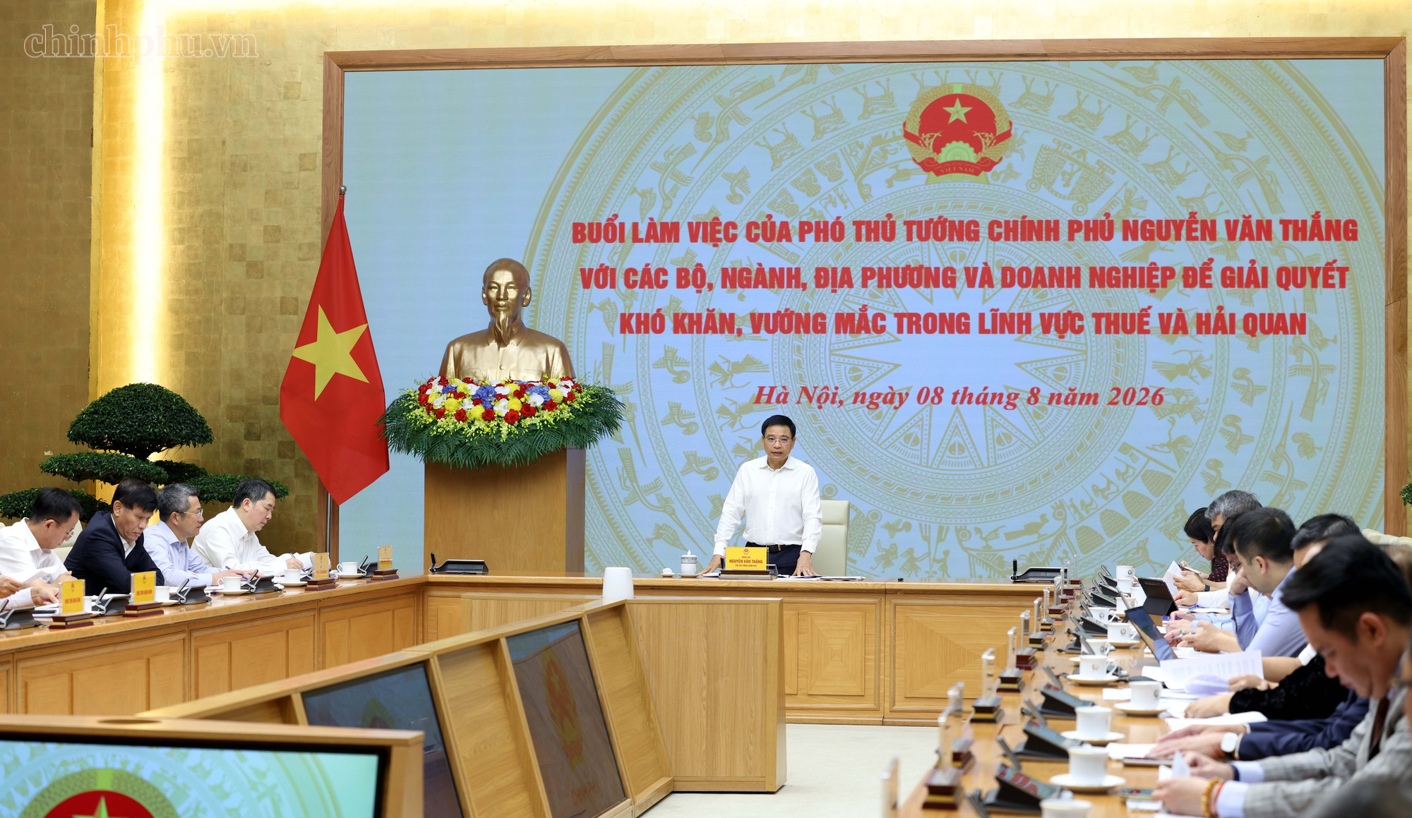 Phó Thủ tướng Nguyễn Văn Thắng: Xử lý đến cùng các vướng mắc, không đẩy doanh nghiệp đi vòng