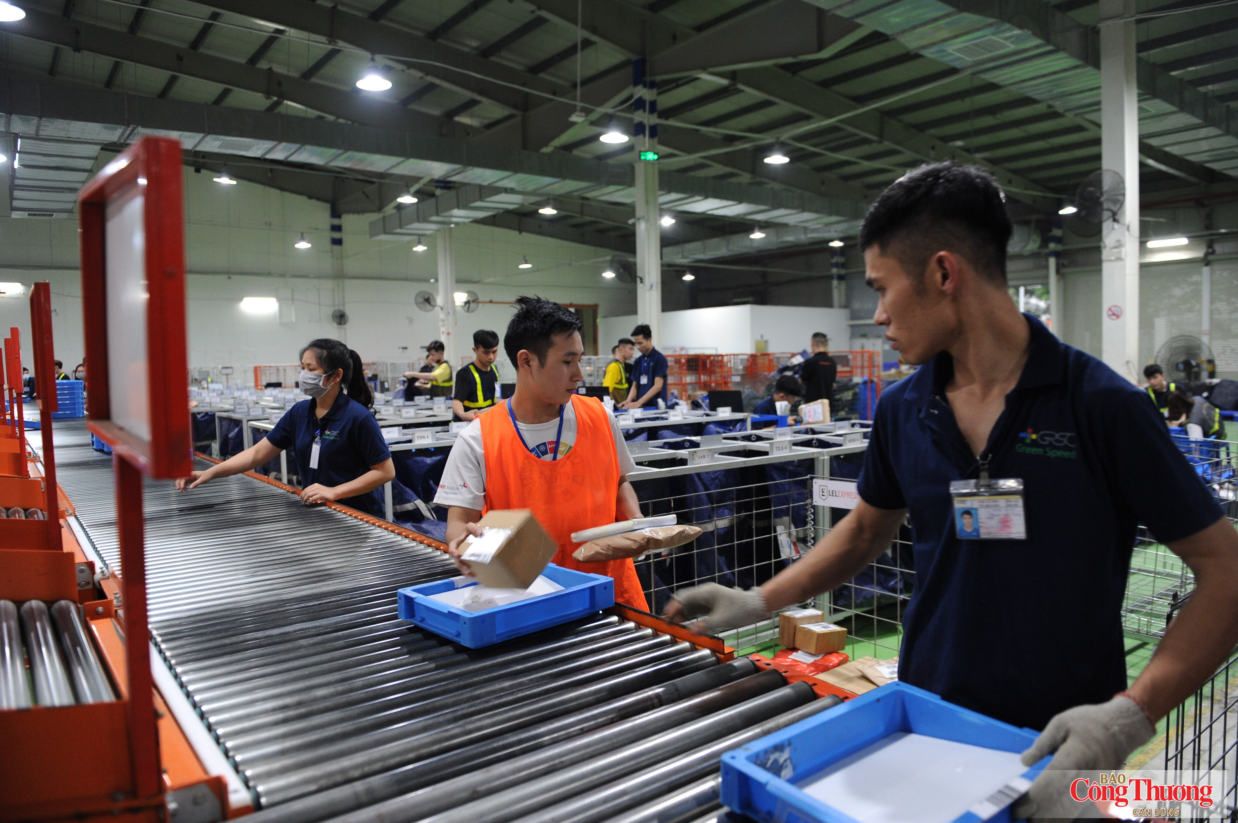 AI định hình cuộc cạnh tranh mới trên thị trường thương mại điện tử 