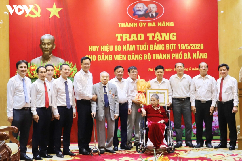 Bộ Công Thương đẩy mạnh tuyên truyền về trao tặng Huy hiệu 80 năm tuổi Đảng