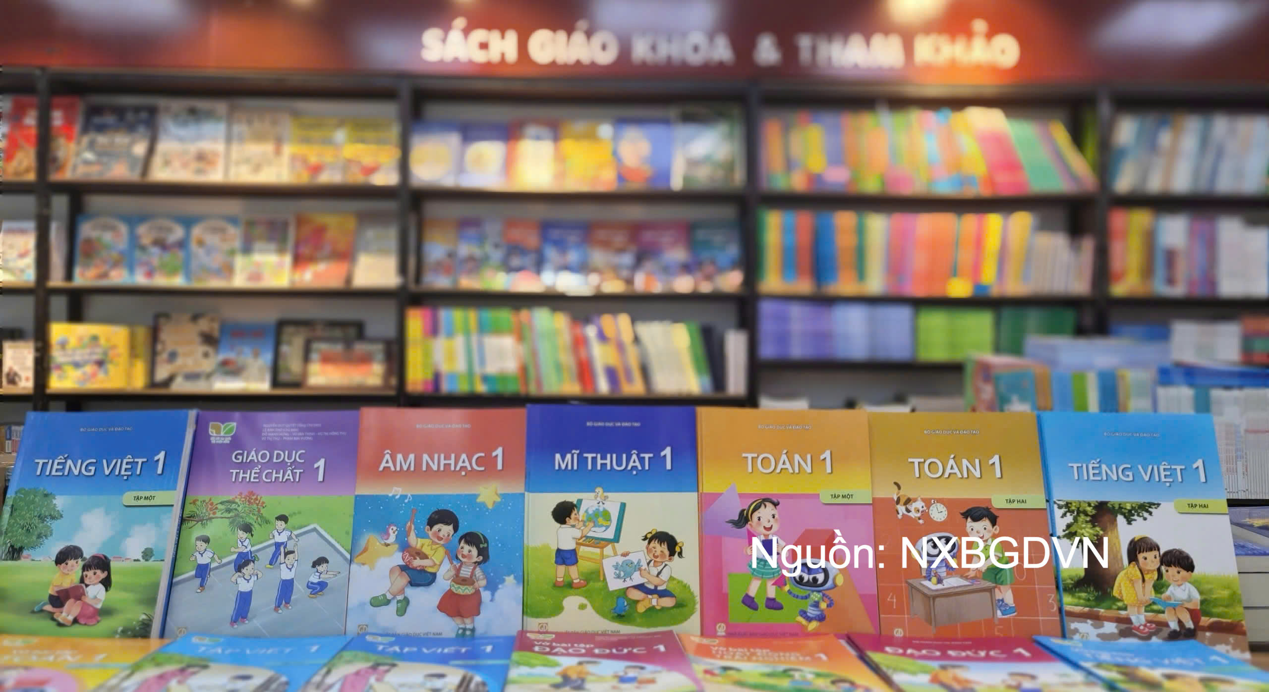 Nhà sách và Thiết bị trường học Hoàng Sa - tại địa chỉ 101 Hoàng Sa, Phường Tân Định, Thành phố Hồ Chí Minh.