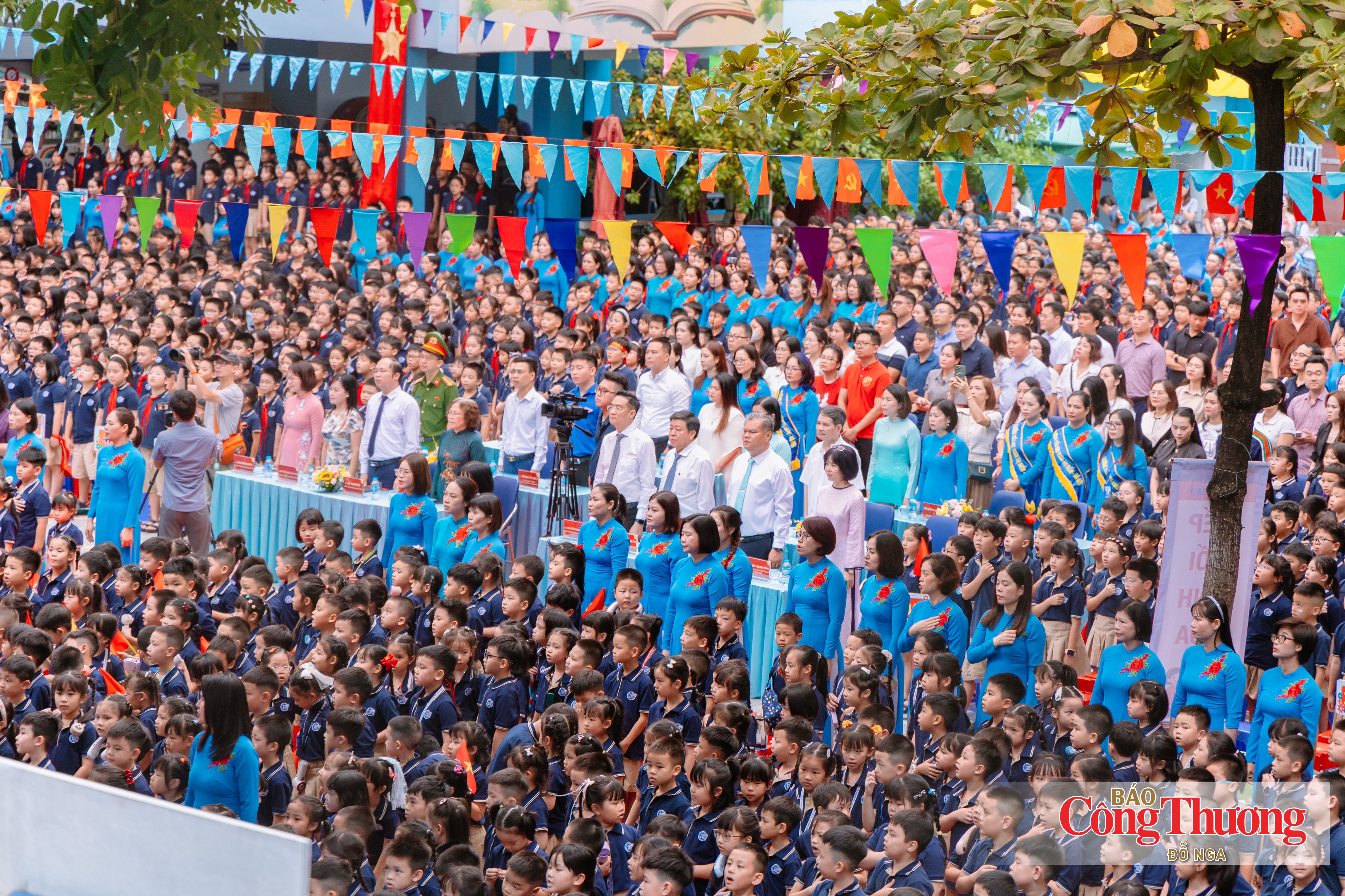 “Đổi mới tư duy”, biến khát vọng thành hành động không nên chỉ dừng ở khẩu hiệu của một năm học, đó phải là sự thay đổi bền bỉ trong từng ngôi trường, từng người thầy và trong mỗi học sinh.