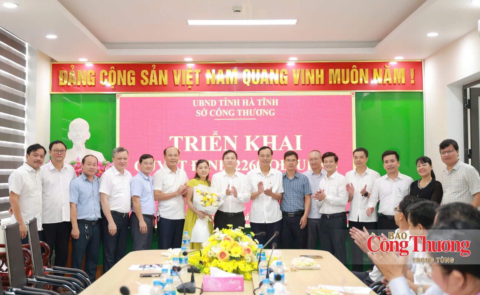 Hà Tĩnh: Công bố quyết định chuyển giao quản lý địa chất, khoáng sản sang Sở Công Thương - 5