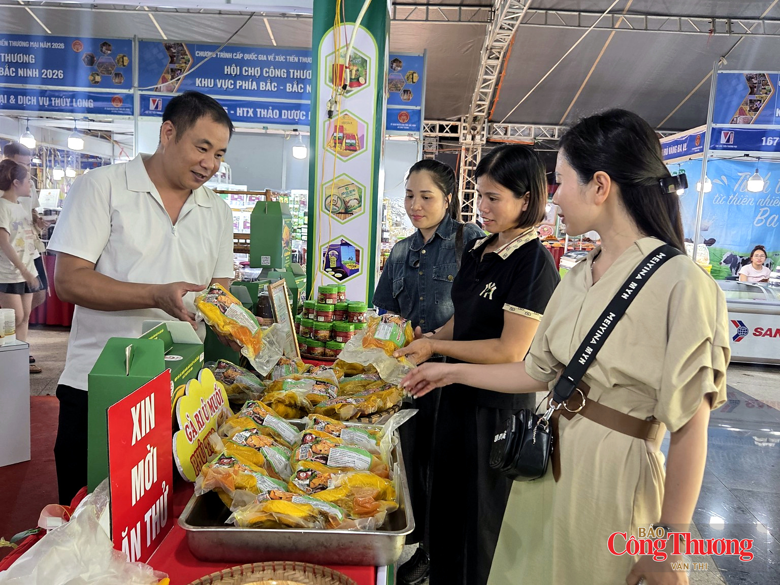 Chùm ảnh: Xúc tiến giao thương tại Hội chợ Công Thương khu vực phía Bắc - Bắc Ninh 2026