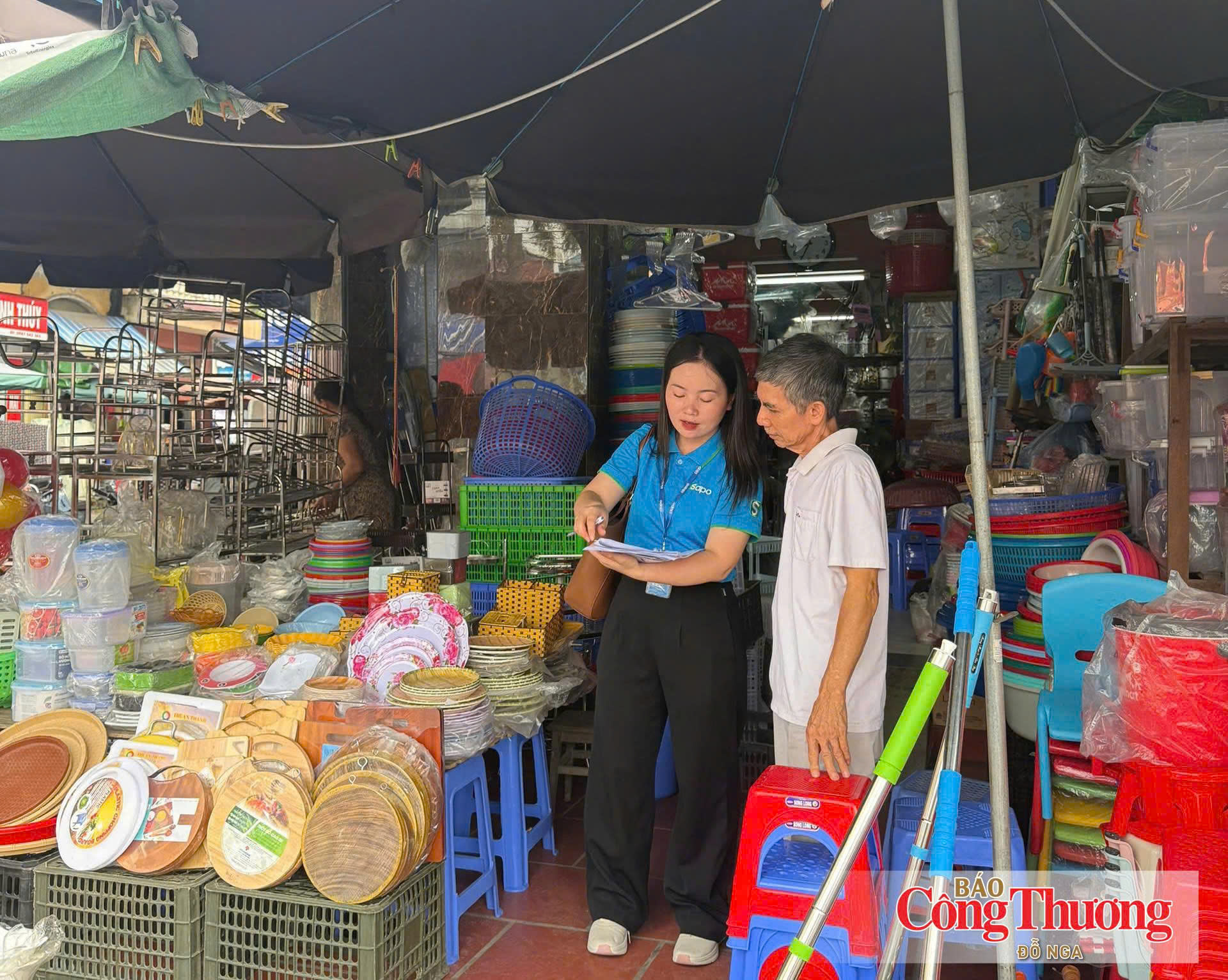 Chợ truyền thống có tiềm năng lớn: mạng lưới điểm bán rộng, mối quan hệ lâu năm với khách hàng, sự am hiểu nhu cầu tại địa phương, nếu bổ sung công nghệ vào những lợi thế đó, có thể hình thành một mô hình bán lẻ đa kênh đặc trưng.