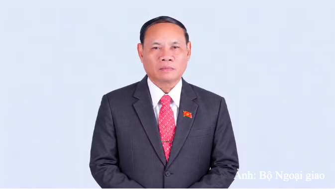 Đồng chí Vilay Lakhamfong, Ủy viên Bộ Chính trị, Thường trực Ban Bí thư Trung ương Đảng Nhân dân Cách mạng Lào. (Ảnh: Bộ Ngoại giao).