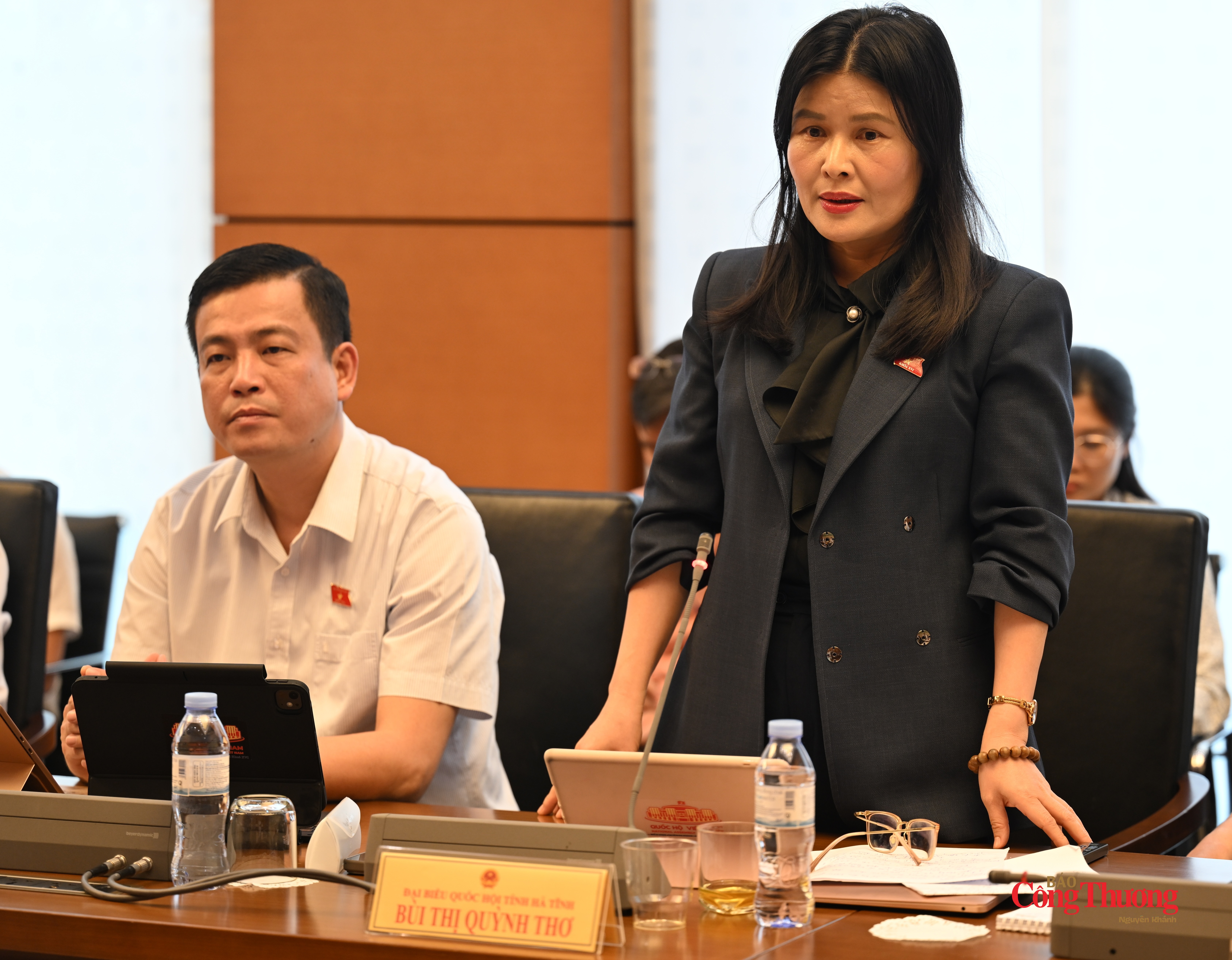 Đại biểu Bùi Thị Quỳnh Thơ, Phó Chủ nhiệm Ủy ban Công tác đại biểu của Quốc hội (Đoàn đại biểu Quốc hội tỉnh Hà Tĩnh).