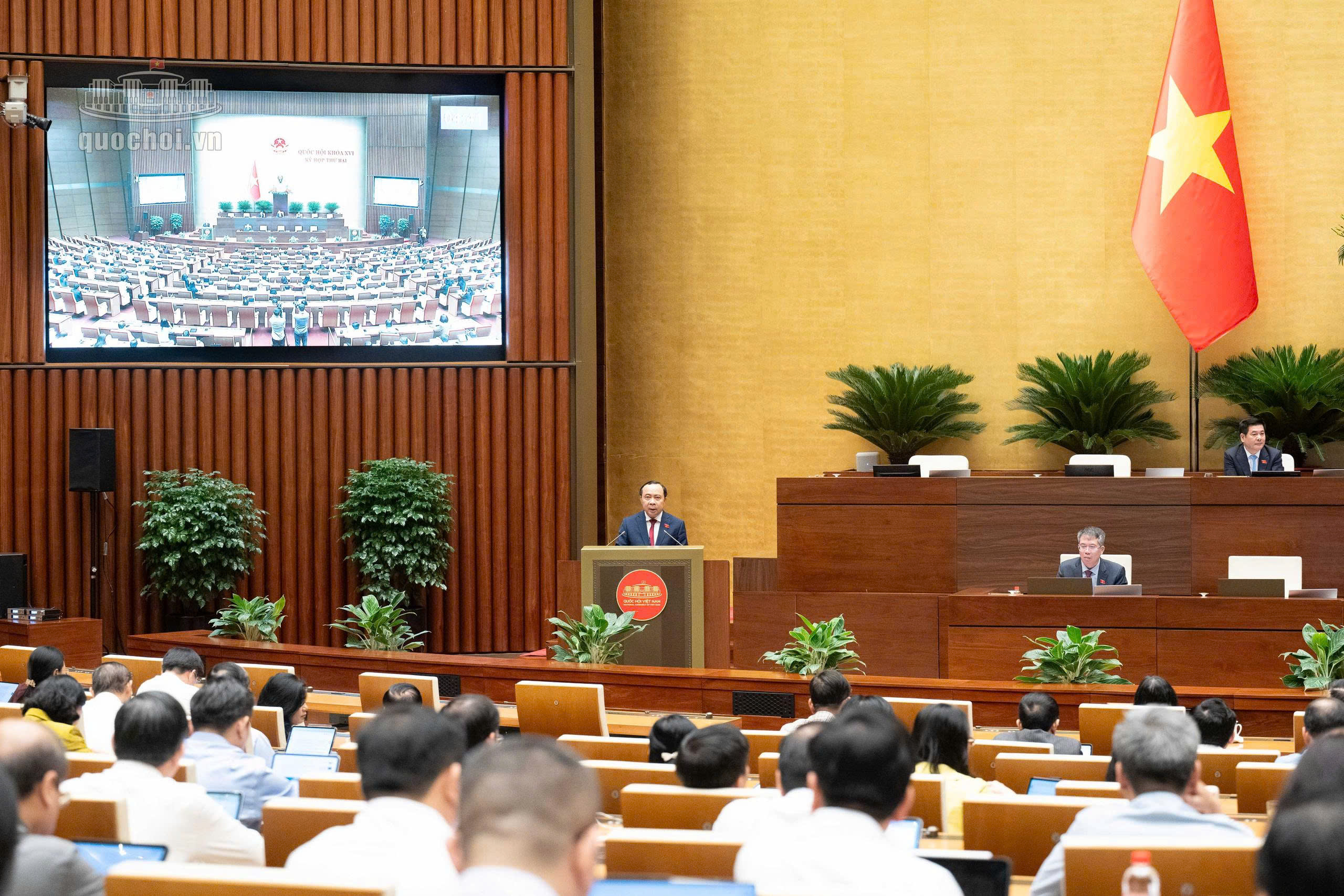 Bộ trưởng Bộ Khoa học và Công nghệ Vũ Hải Quân, thừa ủy quyền Thủ tướng Chính phủ, trình bày Tờ trình về dự án Luật sửa đổi, bổ sung một số điều của Luật Sở hữu trí tuệ.