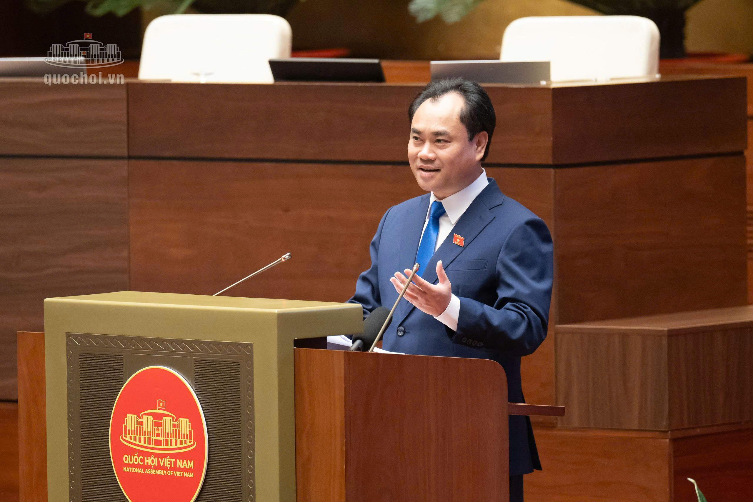 Bộ trưởng Bộ Nông nghiệp và Môi trường thông tin, cả nước hiện có khoảng 105 triệu thửa đất, trên 70 triệu thửa đã có dữ liệu, trong đó 44 triệu thửa đã kết nối với VNeID.