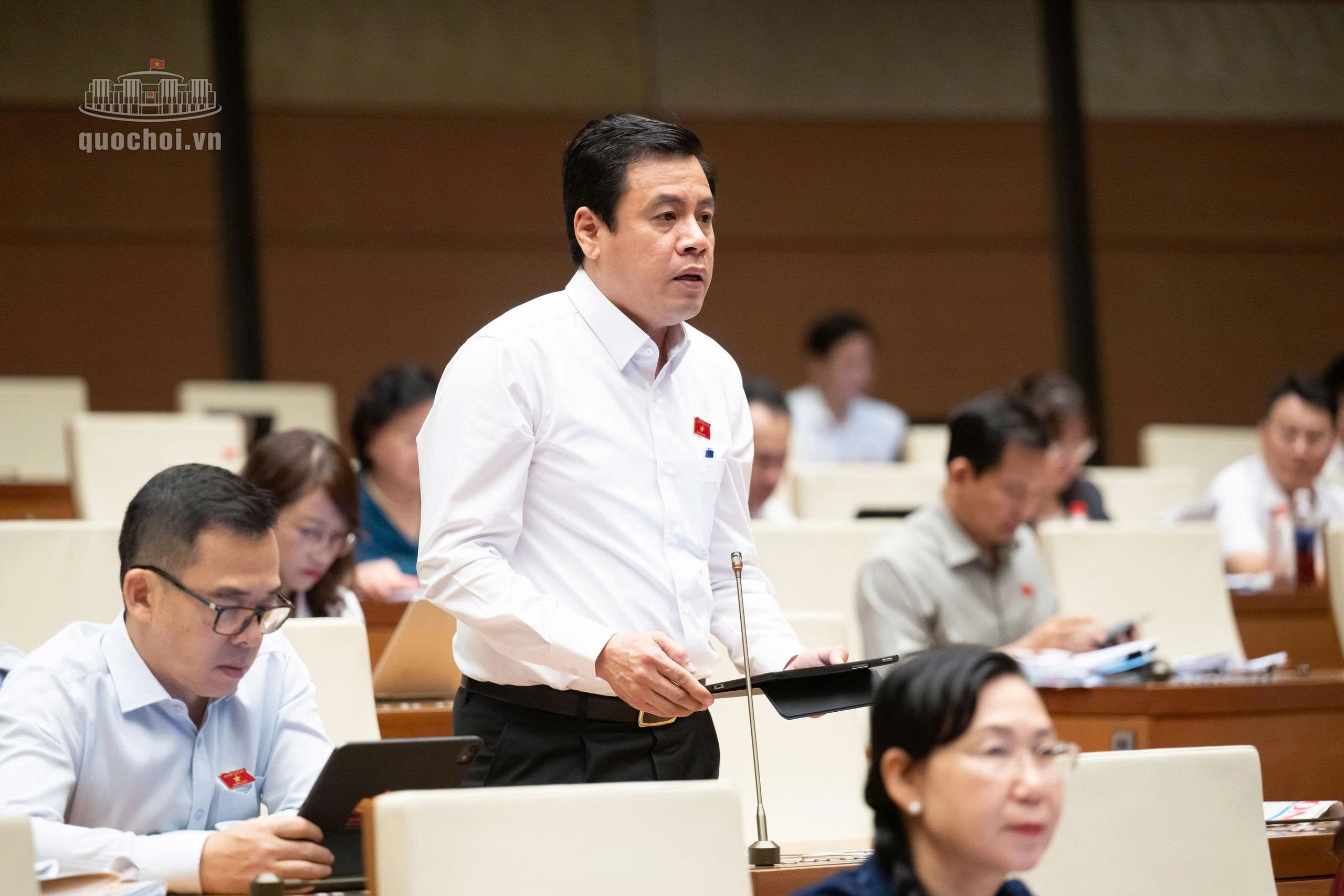 Đại biểu Trần Anh Tuấn (Đoàn đại biểu Quốc hội TP. Hồ Chí Minh).