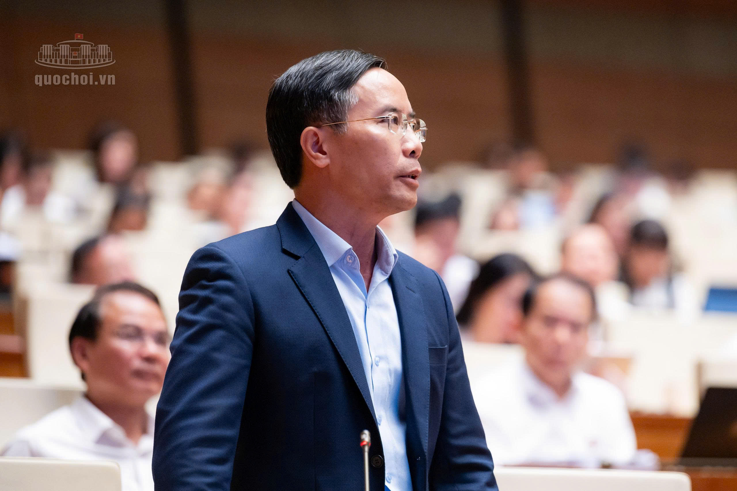 Thống đốc NHNN Phạm Đức Ấn giải trình về các vấn đề của ngành Ngân hàng, mà đại biểu Quốc hội quan tâm.
